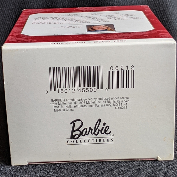 Hallmark Holiday Barbie 1997 Ornament - Picture 13 of 13